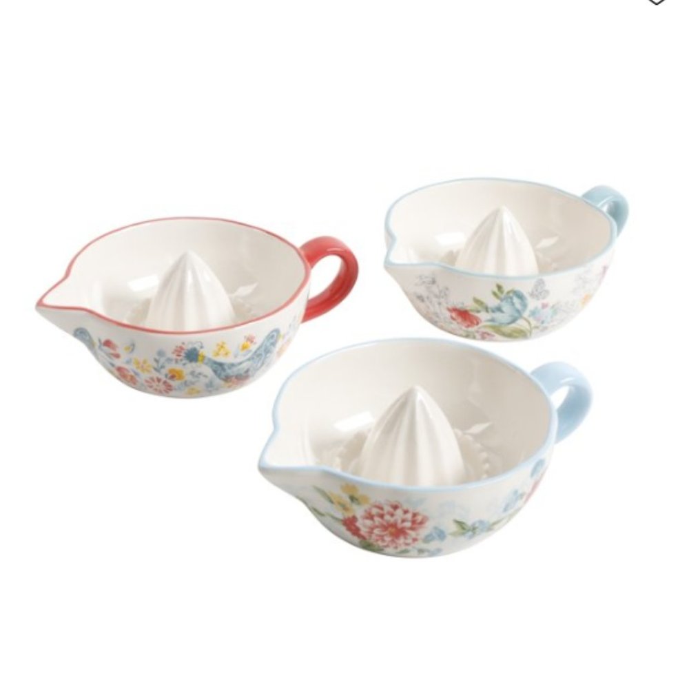 Pioneer Woman Ceramic Hand Press Juicer